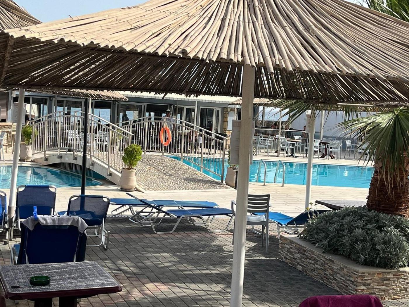 Kalia Beach ゴウヴァイ エクステリア 写真